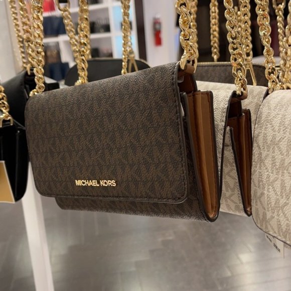 MICHAEL KORS Jet Set Travel Medium Phone Xbody Bag - Picture 4 of 16